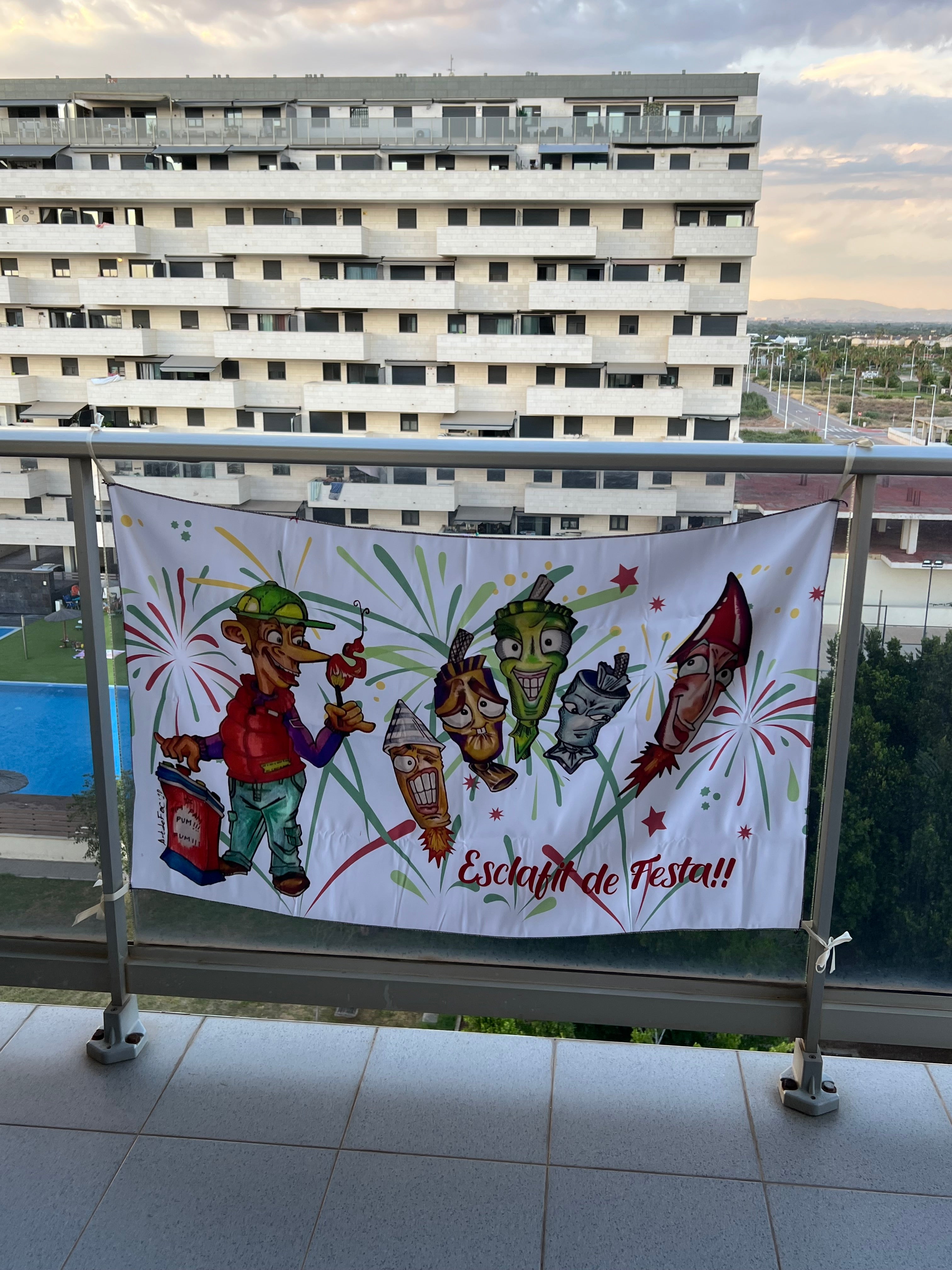 BALCONERA ESCLAFIT DE FESTA