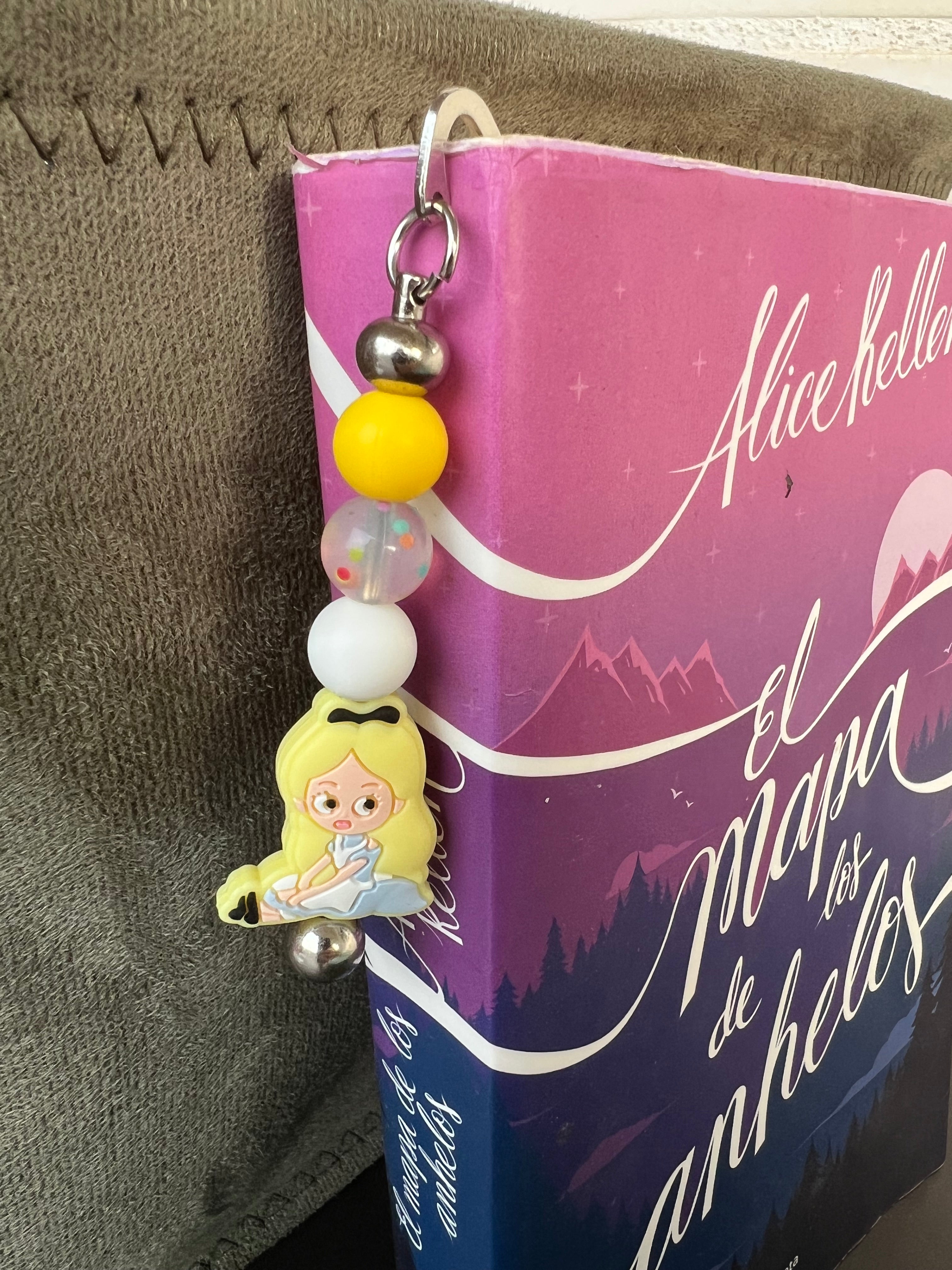 MARCAPÁGINAS LIBRO ALICIA